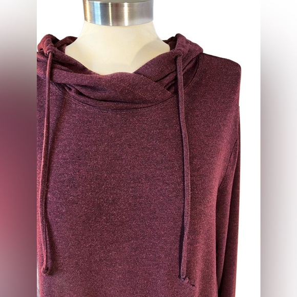 Cabi Hype burgundy red drawstring soft tunic hoodie sweatshirt womens size Small - Picture 7 of 8